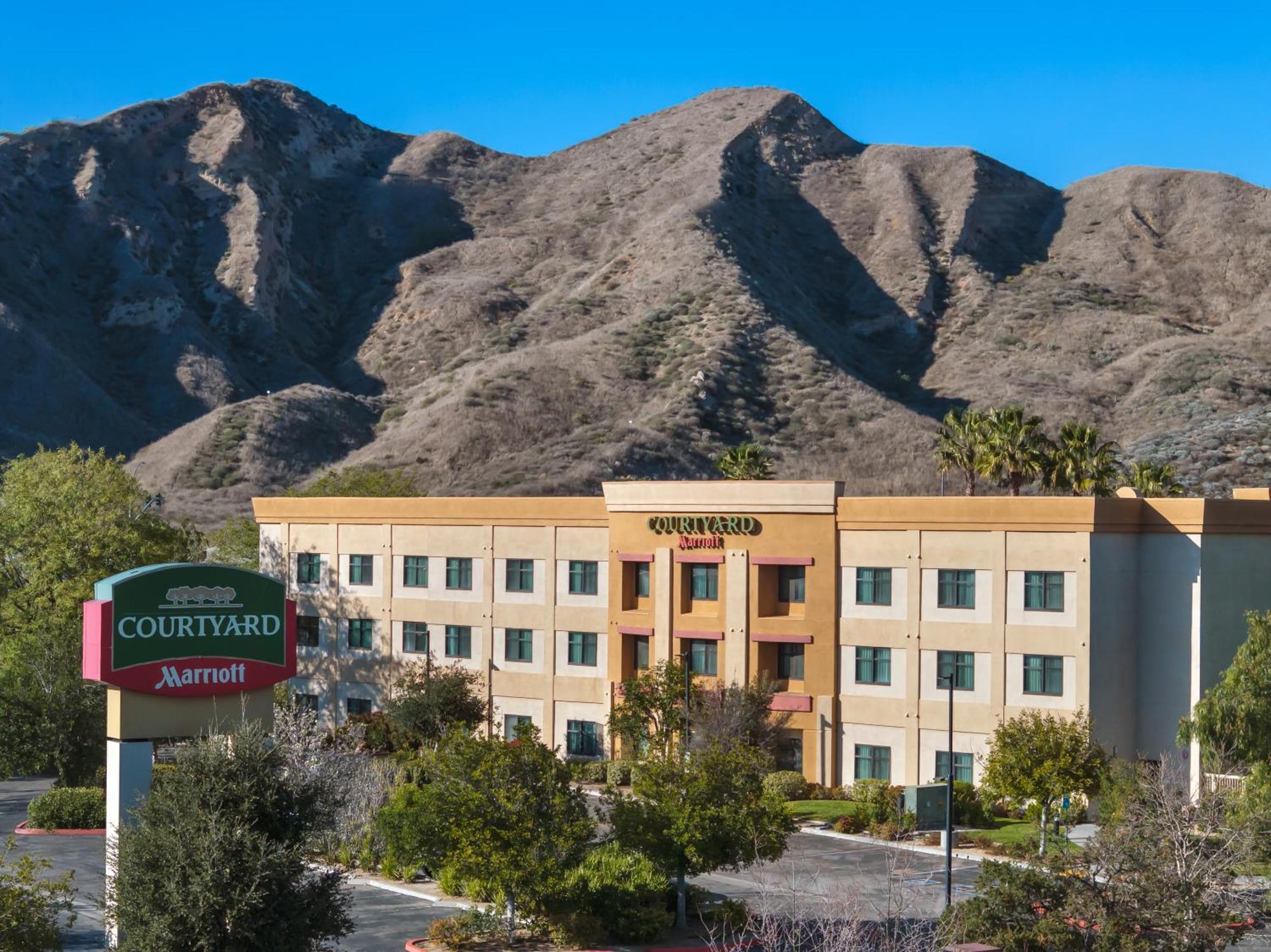 Courtyard By Marriott Santa Clarita Valencia Hotel Ngoại thất bức ảnh