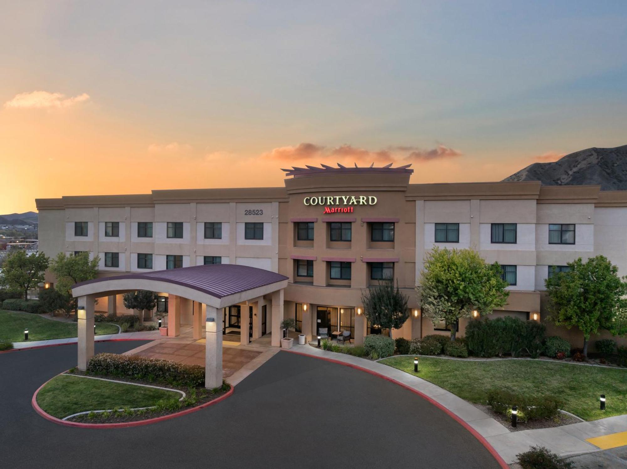 Courtyard By Marriott Santa Clarita Valencia Hotel Ngoại thất bức ảnh