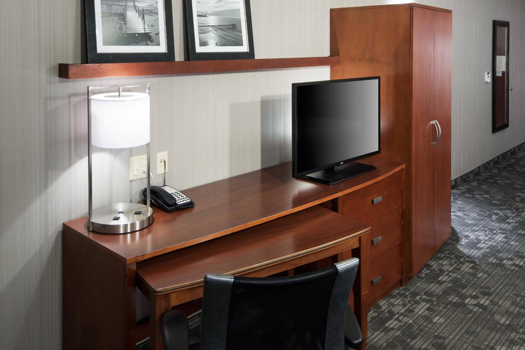 Courtyard By Marriott Santa Clarita Valencia Hotel Ngoại thất bức ảnh