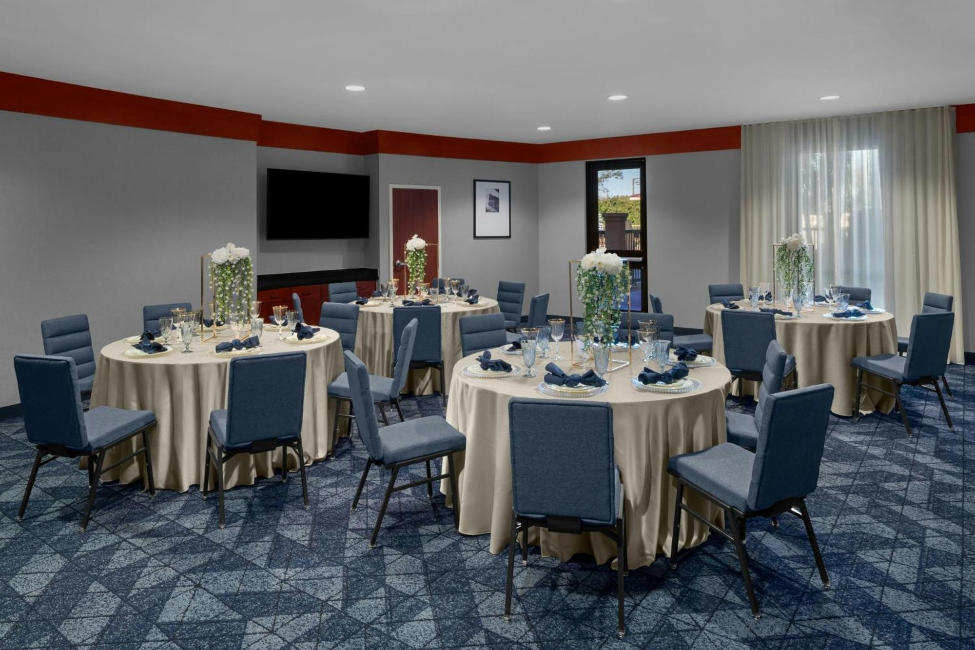 Courtyard By Marriott Santa Clarita Valencia Hotel Ngoại thất bức ảnh